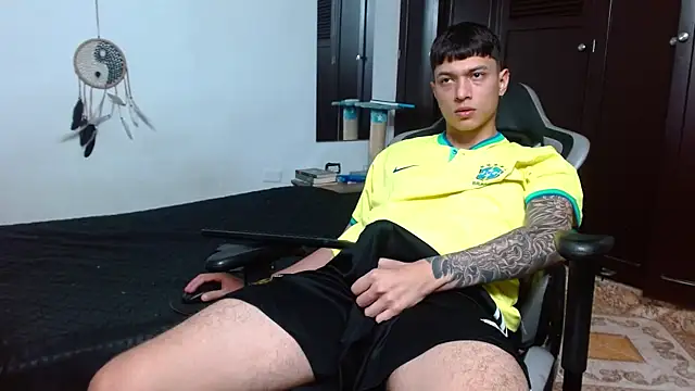 aaron blug online show from 02-01-25, 12:18