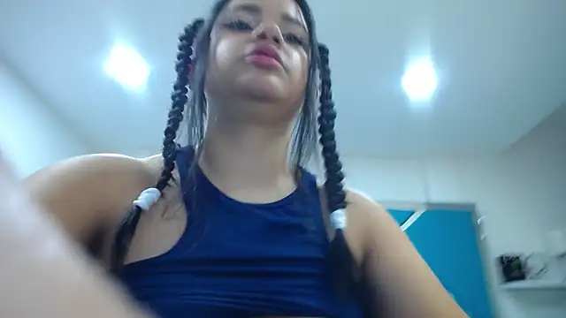 Snapshot of _Miaaleon chatting on 03-05-25, 04:24 Miaaleon online show from 03-05-25, 04:24