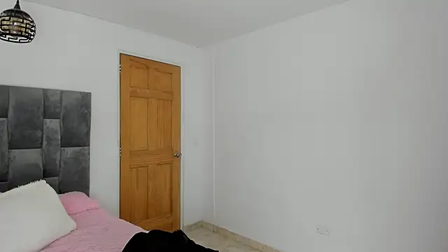 Snapshot of _Little_angel69 chatting on 02-18-25, 12:37 Little angel69 online show from 02-18-25, 12:37