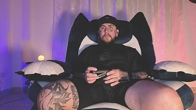 Ash gusbig online show from 04-06-26, 03:15