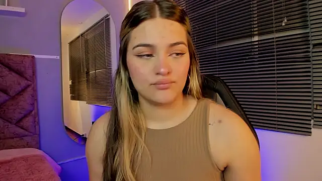 Snapshot of cattaleya___ chatting on 12-03-24, 03:20 cattaleya online show from 12-03-24, 03:20