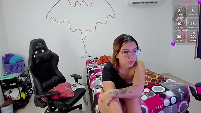 Snapshot of Max_kony chatting on 01-05-25, 01:13 Max kony online show from 01-05-25, 01:13