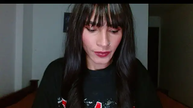 Snapshot of carolinemiller7 chatting on 01-10-25, 08:07 carolinemiller7 online show from 01-10-25, 08:07