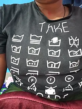 Snapshot of Samarya-78 chatting on 02-17-25, 08:30 Samarya-78 online show from 02-17-25, 08:30