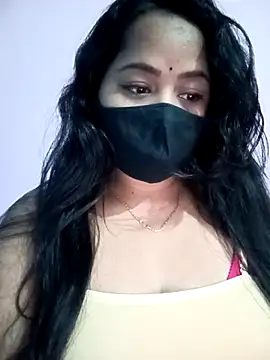 Snapshot of Samarya-78 chatting on 02-18-25, 06:47 Samarya-78 online show from 02-18-25, 06:47