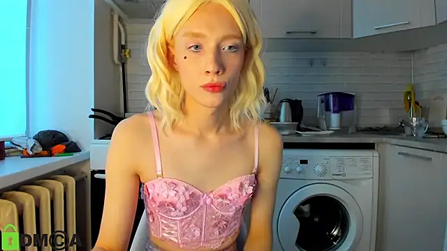  Alice Kitty online show from 12-18-24, 12:29