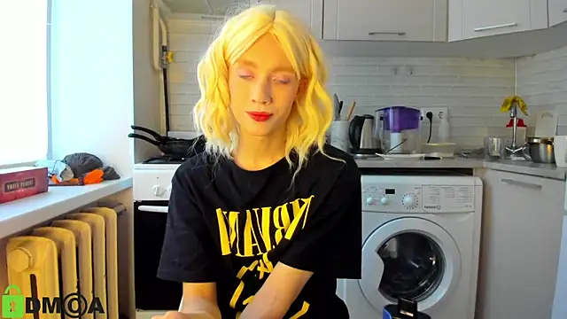  Alice Kitty online show from 12-19-24, 09:29