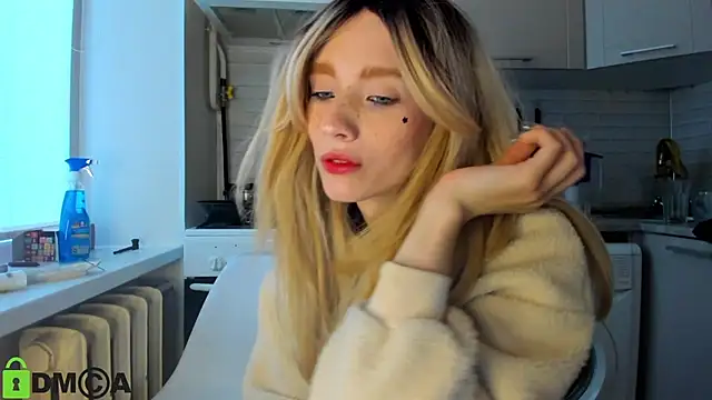  Alice Kitty online show from 12-25-24, 09:02