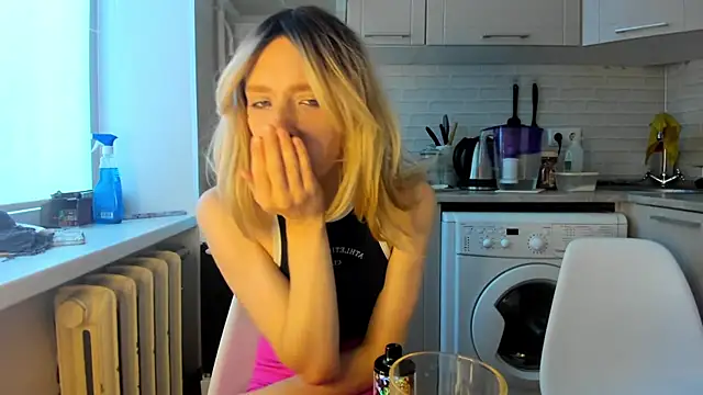  Alice Kitty online show from 01-05-25, 11:26