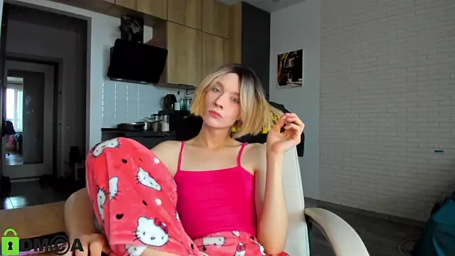  Alice Kitty online show from 10-17-25, 06:27