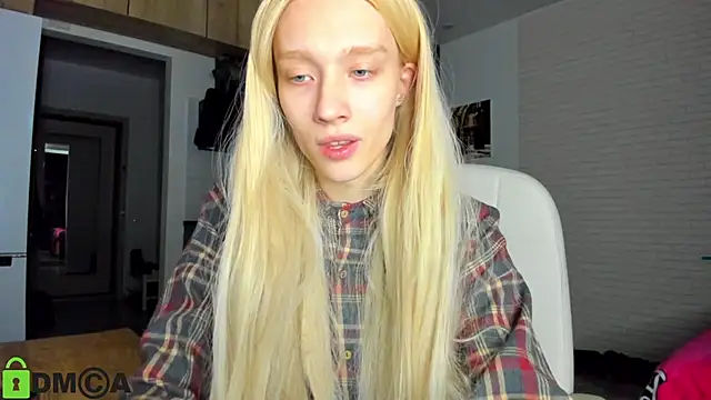  Alice Kitty online show from 10-30-25, 06:37