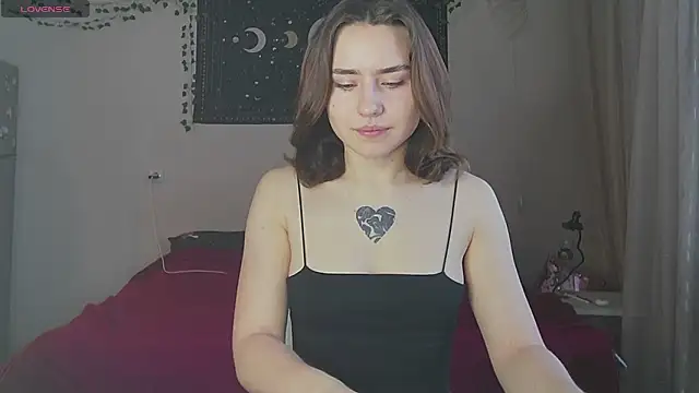 Snapshot of Aurora_workerr chatting on 02-17-25, 01:58 Aurora workerr online show from 02-17-25, 01:58