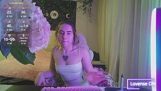 Snapshot of Aurora_workerr chatting on 11-03-25, 10:16 Aurora workerr online show from 11-03-25, 10:16