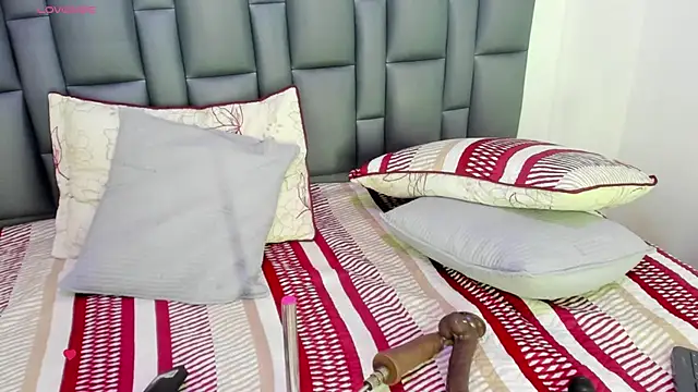 Abbyadams online show from 12-05-25, 03:48