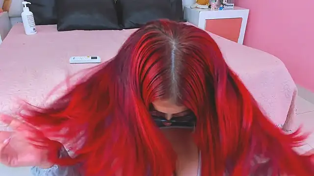 Snapshot of AnngelaSkye chatting on 01-12-25, 01:21 AnngelaSkye online show from 01-12-25, 01:21