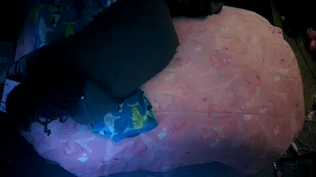 Snapshot of EbonyFetishQueen chatting on 09-27-25, 04:34 EbonyFetishQueen online show from 09-27-25, 04:34