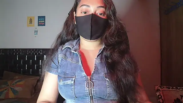 Most-Beautiful-Queen online show from 10-31-25, 06:09