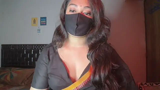 Most-Beautiful-Queen online show from 11-12-25, 07:35