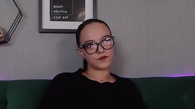 IzabelllNoir online show from 02-01-25, 04:00