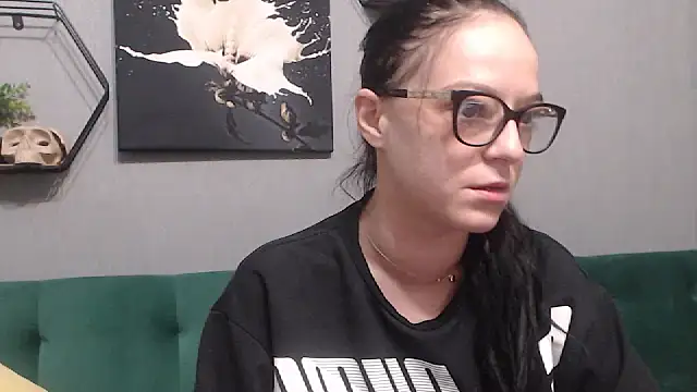 IzabelllNoir online show from 02-21-25, 08:18