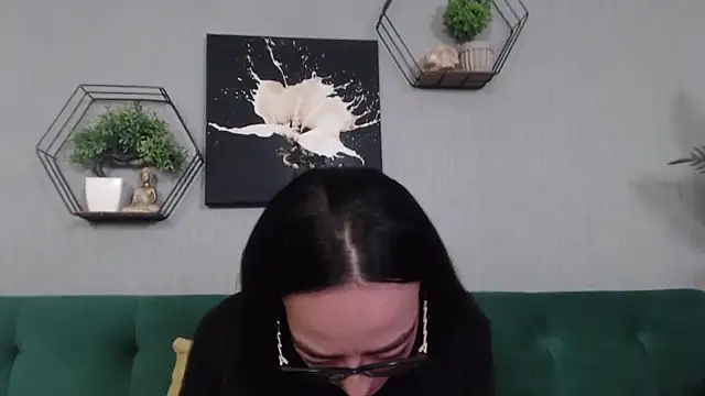 IzabelllNoir online show from 02-09-26, 11:58