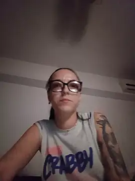 IzabelllNoir online show from 05-13-26, 07:22