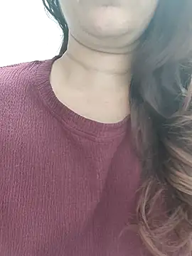 Brown Maxi online show from 03-24-26, 06:46