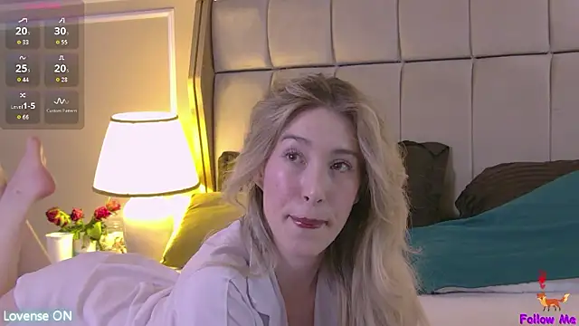 SerenaBennet online show from 02-15-26, 12:47