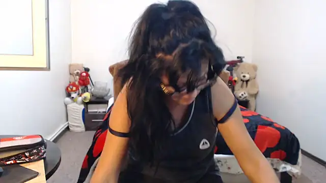 Snapshot of YourDreamLoverr chatting on 01-28-25, 11:50 YourDreamLoverr online show from 01-28-25, 11:50