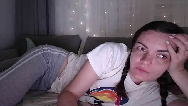 Snapshot of _JustmeHere_ chatting on 12-01-25, 06:18 JustmeHere online show from 12-01-25, 06:18