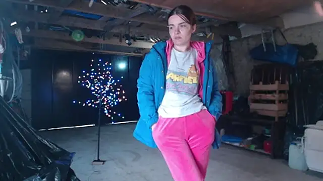 Snapshot of _JustmeHere_ chatting on 12-05-25, 12:47 JustmeHere online show from 12-05-25, 12:47