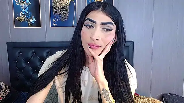 Snapshot of Evelynn_sex_ chatting on 12-23-24, 01:13 Evelynn sex online show from 12-23-24, 01:13