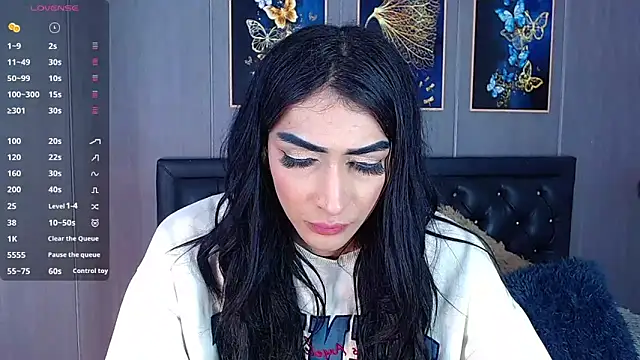 Snapshot of Evelynn_sex_ chatting on 12-30-24, 01:14 Evelynn sex online show from 12-30-24, 01:14