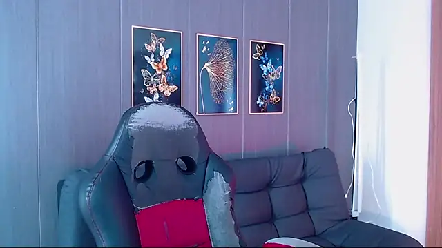 Snapshot of Evelynn_sex_ chatting on 09-30-25, 02:22 Evelynn sex online show from 09-30-25, 02:22