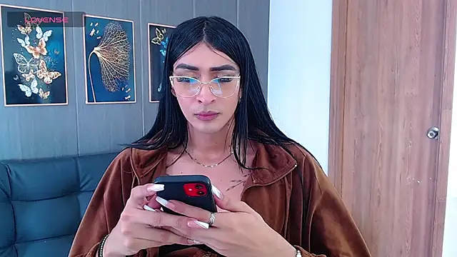 Snapshot of Evelynn_sex_ chatting on 11-11-25, 01:55 Evelynn sex online show from 11-11-25, 01:55