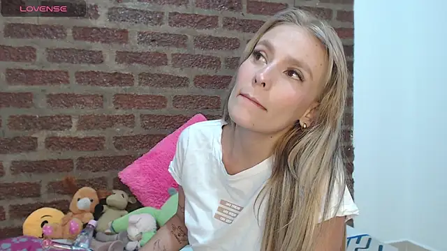 MeganColins1 online show from 09-15-25, 09:59