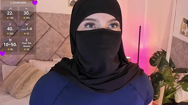 anna-henao online show from 10-13-25, 07:25