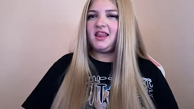 SweetPaige  online show from 02-01-25, 07:34