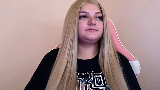 SweetPaige  online show from 02-02-25, 07:46