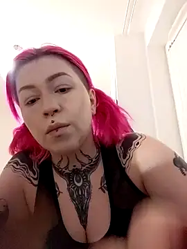 divine eve online show from 02-21-25, 09:11