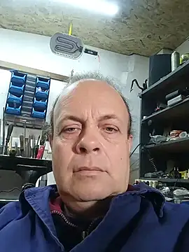 Snapshot of 1Kalandor@xh chatting on 02-13-26, 08:32 1Kalandorxh online show from 02-13-26, 08:32