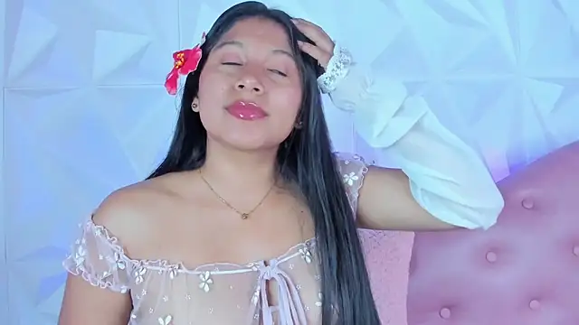 Snapshot of LinnaGardenia chatting on 12-05-24, 01:28 LinnaGardenia online show from 12-05-24, 01:28