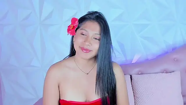 Snapshot of LinnaGardenia chatting on 12-06-24, 01:44 LinnaGardenia online show from 12-06-24, 01:44