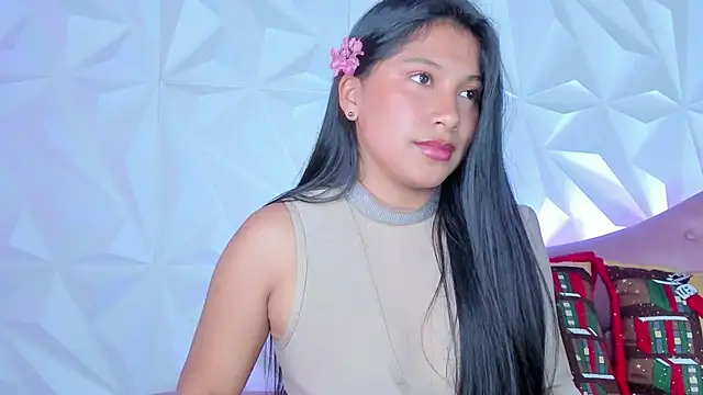 Snapshot of LinnaGardenia chatting on 12-20-24, 04:36 LinnaGardenia online show from 12-20-24, 04:36