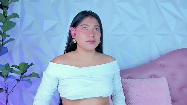 Snapshot of LinnaGardenia chatting on 01-20-25, 01:53 LinnaGardenia online show from 01-20-25, 01:53