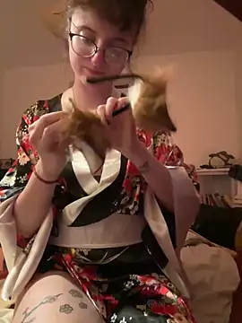 Snapshot of _foxygirl_ chatting on 01-31-25, 06:03 foxygirl online show from 01-31-25, 06:03