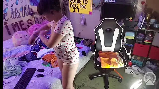 Cloud Master9 online show from 10-05-25, 07:17