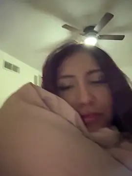 LunaAurora3 online show from 04-20-26, 04:48