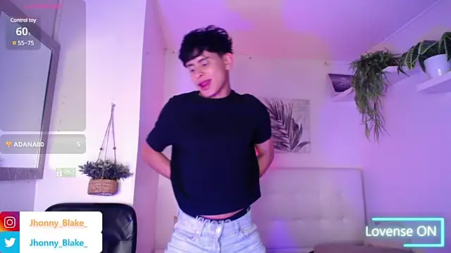 Snapshot of Jhonny-Blake chatting on 01-17-25, 12:10 Jhonny-Blake online show from 01-17-25, 12:10