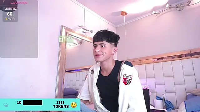 Snapshot of Jhonny-Blake chatting on 02-04-25, 08:59 Jhonny-Blake online show from 02-04-25, 08:59